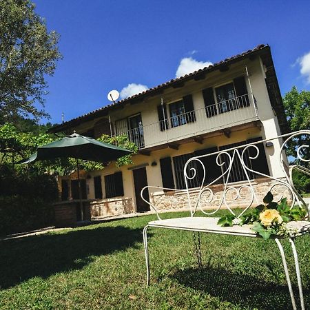 Апартаменты Cascina Flino Диано-д'Альба Экстерьер фото